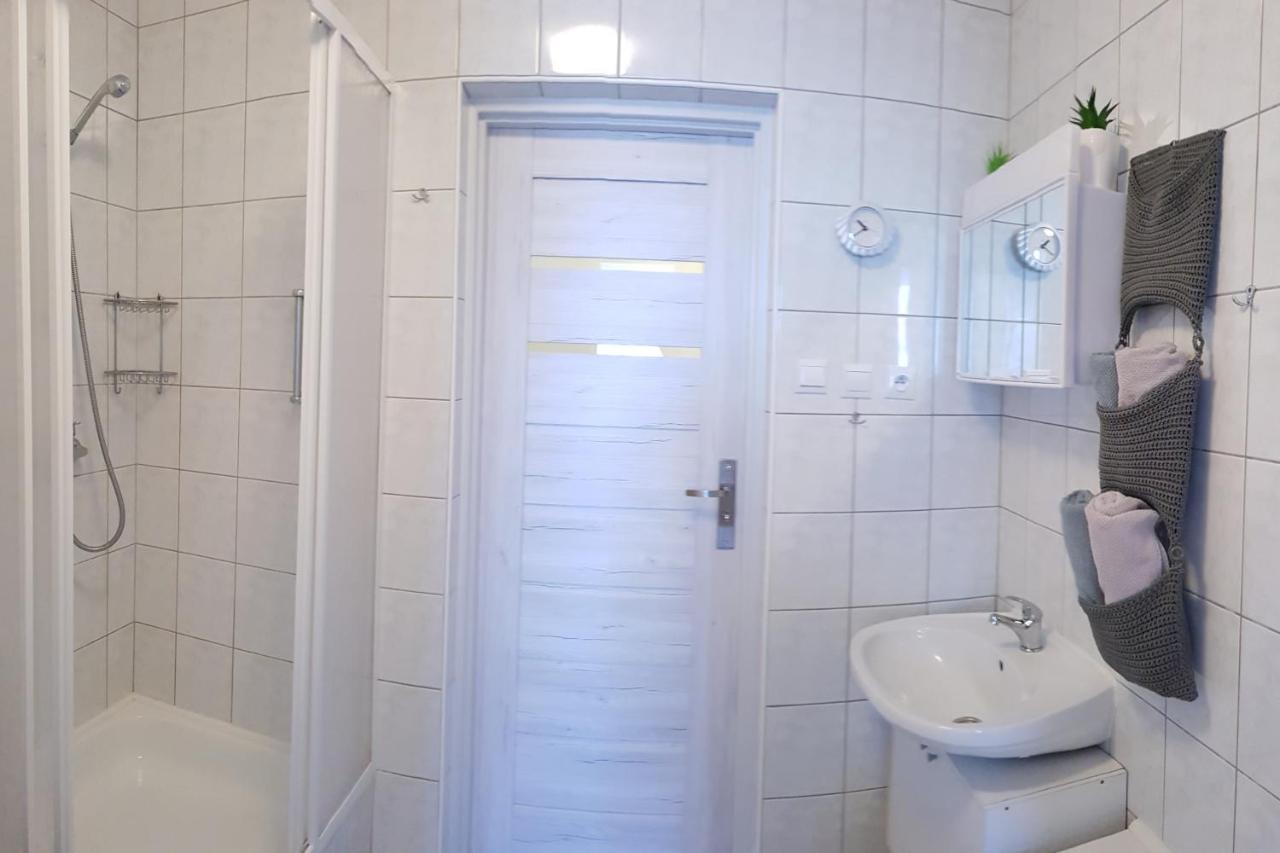 Apartament Z Garazem W Kolobrzegu Apartment Exterior photo